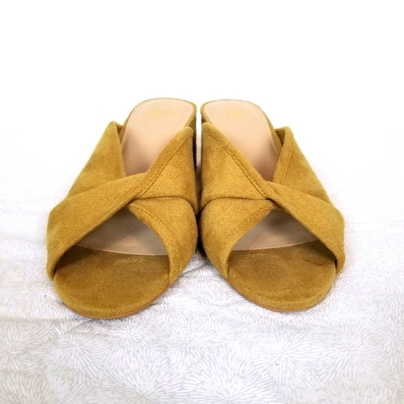 CAbi yellow faux suede mules criss cross wrap front block heel hippie ladylike 7 - Picture 6 of 8